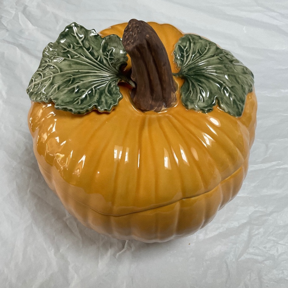 Pumpkin Soup Terrine new never used  need extra Postage